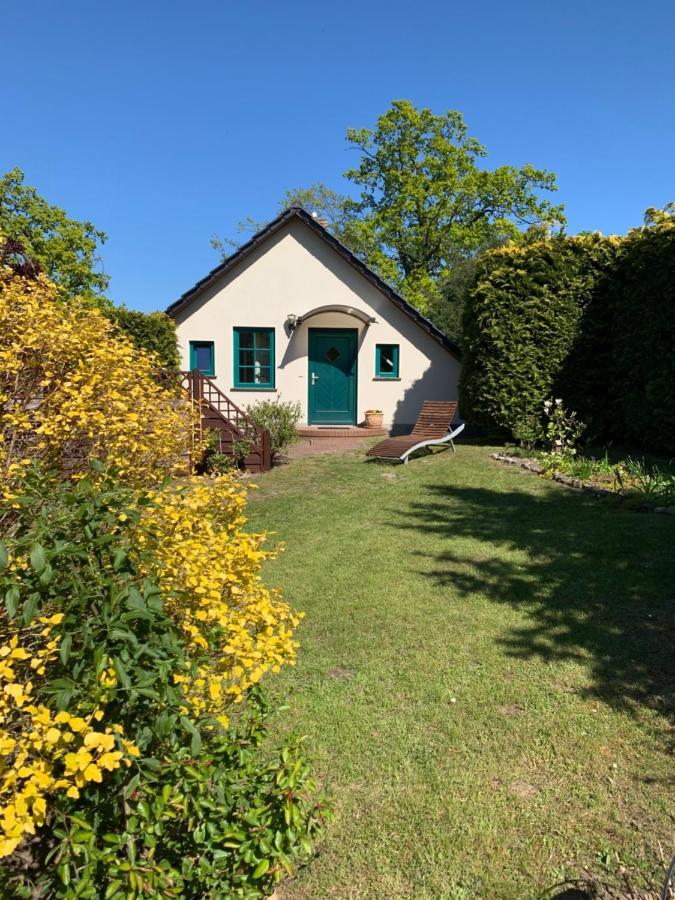„Rentmeisterhaus Basedow“ Basedow  Buitenkant foto