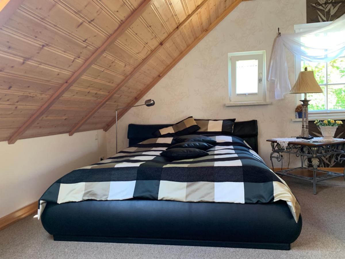 „Rentmeisterhaus Basedow“ Basedow  Buitenkant foto